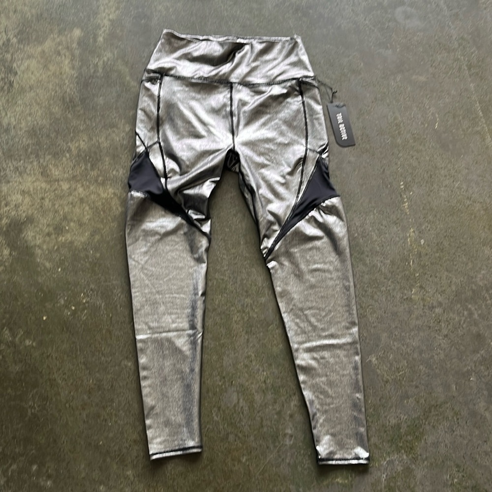 New Gunmetal foil leggings sz M